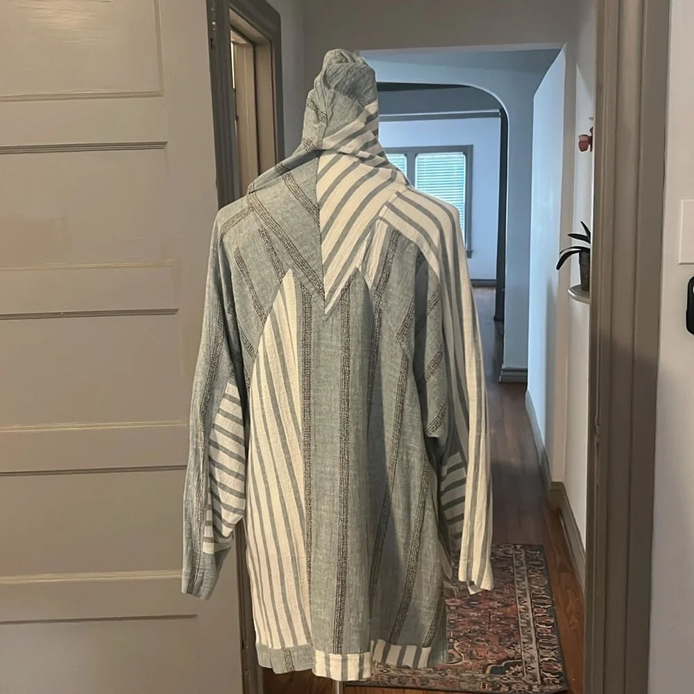 FP pullover - Picture 2 of 6